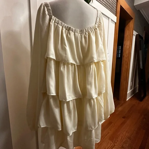 WeWoreWhat Ivory Long Sleeve Tiered Mini Dress in Crinkled Chiffon, NWT, XL - Picture 10 of 16